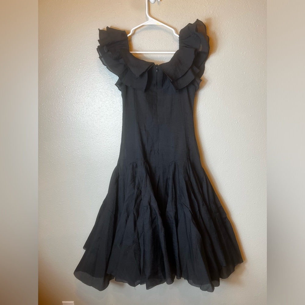 NWT Mew Mews Gaelthar Off Shoulder Ruffle Midi
Dress In Black Size S - Picture 5 of 7